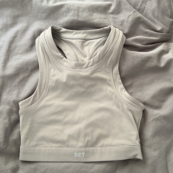 NWOT SET Active Crop - Picture 4 of 5